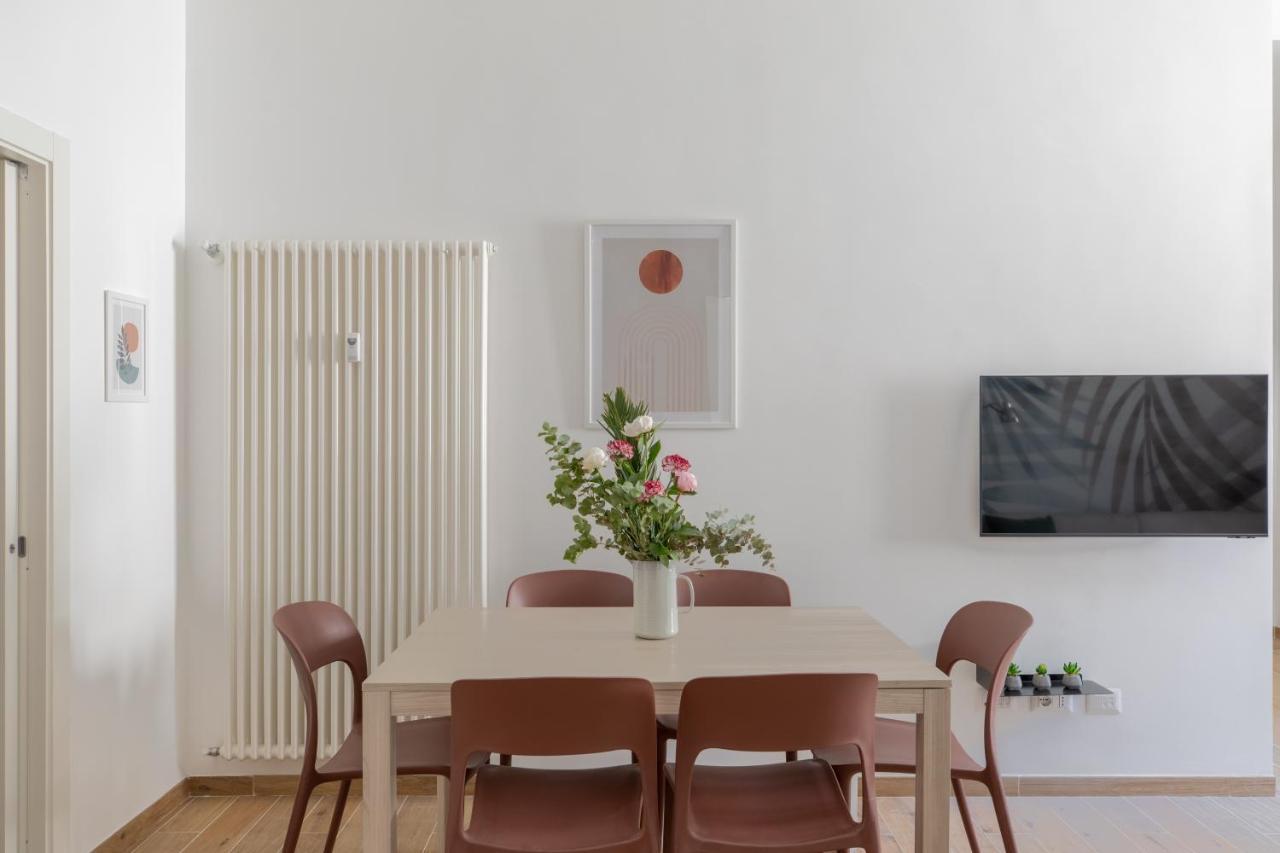 Apartment Iflat Colorful And Bright In Monti Rom